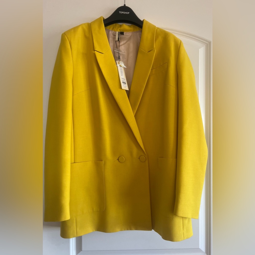 Topshop Women's Yellow 2 Piece Suit. size 10. Never worn.